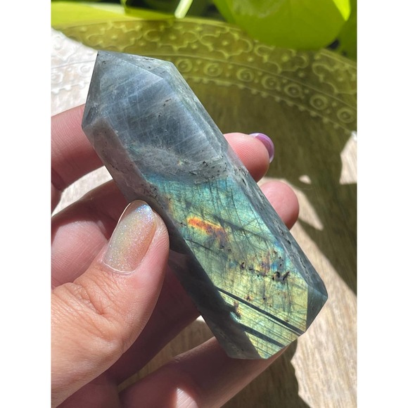 Golden Green Labradorite Tower - Picture 2 of 9